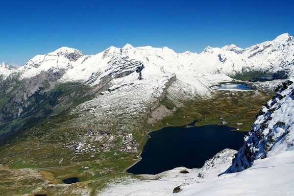 pohled z úpatí Fulenbergu - jezera Melchsee, Tannensee a Engstlensee.jpg