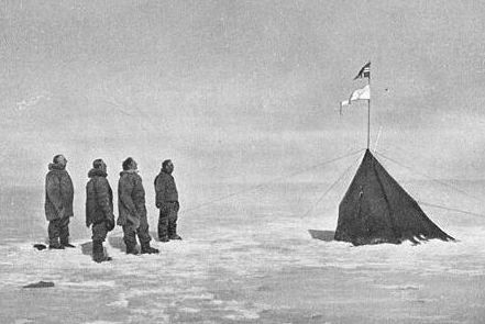 Burberry - garbadine materiál 1 svet vojna - Amundsen stany.JPG